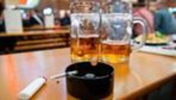 Gesundheitsreform: Krankenkassen befürworten höhere Steuern auf Alkohol und Zigaretten