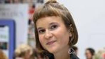 literatur und kino: caroline wahls windstärke 17 wird bald im norden verfilmt