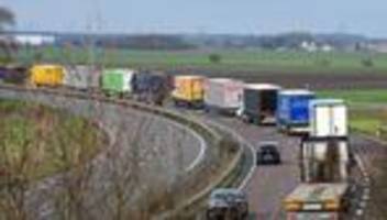 Verkehr: Transportgewerbe in Sachsen-Anhalt warnt vor Existenzkrise