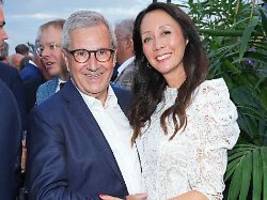 28 Jahre jüngere Frau: Jan Hofer beichtet Ehekrise