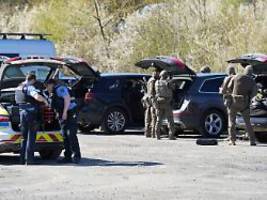 Festnahme in Waldstück: 25-Jähriger in Prüm randaliert in Arztpraxis - und schießt Polizistin an