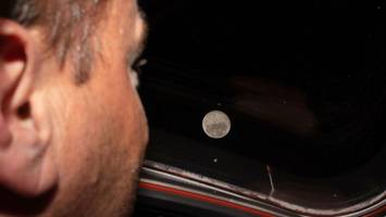 Artemis-Astronauten benennen Mondkrater nach verstorbener Ehefrau