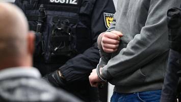 Illegales Autorennen endet tödlich: Brüder bekommen lebenslange Haft wegen Mordes