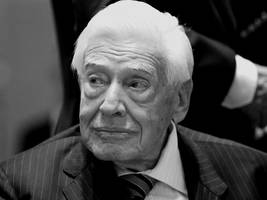 Minister unter Kohl: Ex-Postminister Schwarz-Schilling ist tot