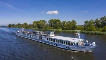 Flusskreuzfahrten: Schiffe sollen künftig nahe der Hamburger City anlegen