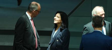 mit den spritpreisen steigt auch der druck auf die regierung