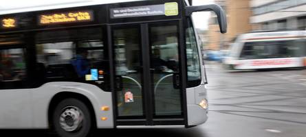 23-jähriger verletzt fahrscheinkontrolleur: mann erhält bewährungsstrafe