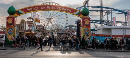 Rangelei auf Plärrer: Security-Mitarbeiter unterbindet Eskalation