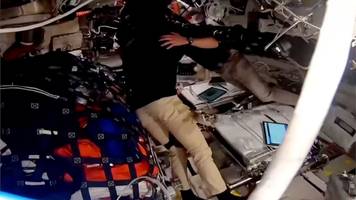 Video zeigt, wie Artemis-Crew benennt Mondkrater nach verstorbenen Ehefrau