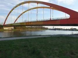 Grausiger Fund auf Arbeitsweg: Radfahrer entdeckt menschlichen Schädel im Dortmund-Ems-Kanal