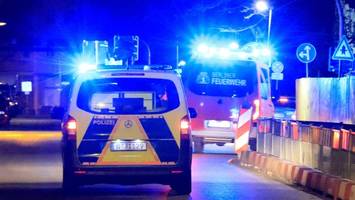 polizei findet schwer verletzten mann in neukölln – blutspur gibt rätsel auf