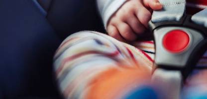 Kindersitz fürs Auto: ADAC und Stiftung Warentest warnen vor Klon-Produkten