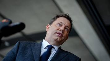 krisengipfel mit wirtschaftsvertretern: klingbeil will entlastung für bürger