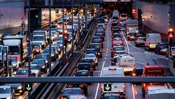 nach waffenruhe am golf: Ölpreise brechen ein – warum sprit teuer bleibt