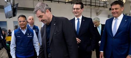 Markus Söder, der Hammer und ein weiß-blaues Wirtschaftswunder made in USA