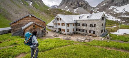 Wer diese Bedingung erfüllt, übernachtet kostenlos auf einer Berghütte
