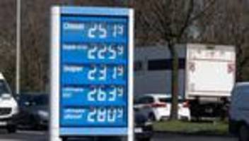 Kraftstoff: Sachsens IHK dringen auf Entlastung bei Spritpreisen