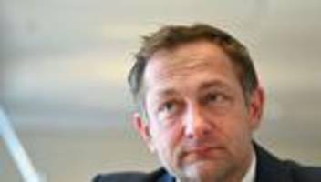 Milcherzeuger: Ärger über Weidepflicht - EU sieht Versäumnisse im Land