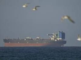 Ausweichroute empfohlen: Irans Marine warnt vor Seeminen in Straße von Hormus