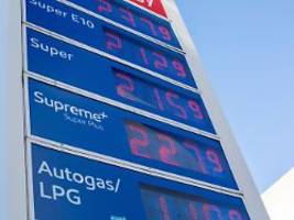 keine baldige entlastung: wirtschaftsweiser: tankstellenpreise unter zwei euro illusorisch