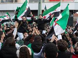 nur fünf prozent anerkannt: fast alle asylanträge von syrern werden abgelehnt