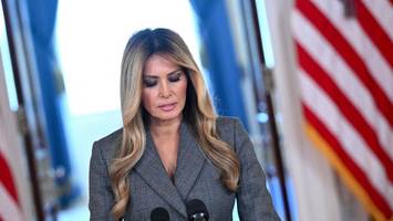 Melania Trump gibt Erklärung zu Epstein ab: „Verleumdungen gegen mich“