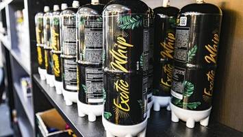 Lachgas-Verbot ab Sonntag – Berlins Gesundheitssenatorin fordert weitere Maßnahmen