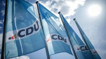 bundesweite witz-aktion: cdu-büros werden zum „eierhaus“