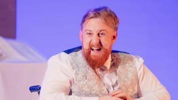 „game of thrones“-star michael patrick ist tot – er litt an seltener krankheit