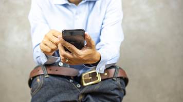 bleiben sie nicht länger als 10 minuten auf toilette sitzen