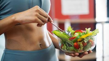 6 ballaststoffreiche vorratsprodukte, die jede woche in meinem einkaufswagen landen – laut einer food-autorin