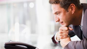 Norwegisches Rotes Kreuz bietet seit 6 Monaten Hotline an – sie warten immer noch auf den 1. Anruf