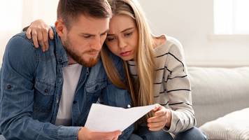 wir wollen umziehen, fühlen uns aber gefangen: paar kann wohnung weder verkaufen noch vermieten