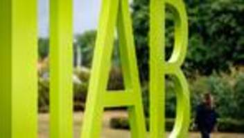 arbeitsmarkt: mehr beschäftigte und weniger arbeitslose nur vereinzelt