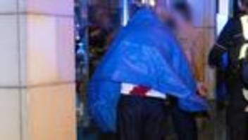 Ermittlungsgruppe gegründet: 22 Beschuldigte nach Angriff auf Polizei bei Familienfeier