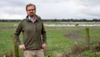 Obstanbau: Eispanzer gegen Spätfrost: Landwirte schützen Heidelbeeren