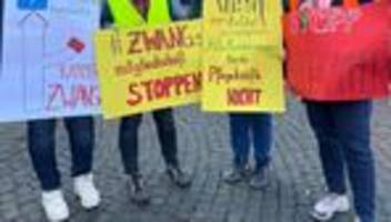 Pflege: Gesundheitsminister bestellt Chef der Pflegekammer ein