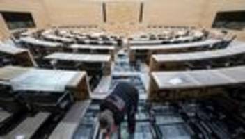 Regierungsbildung im Südwesten: Umfrage: Viele hoffen auf rasche Regierungsbildung