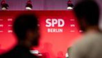 Wahlen: SPD Berlin-Mitte fordert Spitzenkandidatin zum Rücktritt auf