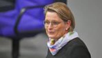 verbale sexuelle belästigung: bundesjustizministerin will catcalling bestrafen