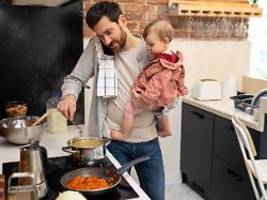 Bericht über Krankenkasse-Pläne: Mitversicherung soll für Pflegende kostenlos bleiben