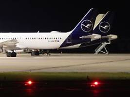 Seit Mitternacht im Streik: Flugbegleiter legen Lufthansa lahm