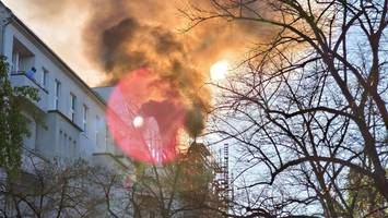 Dachstuhlbrand in Charlottenburg: „Es war ein recht umfangreiches Inferno“