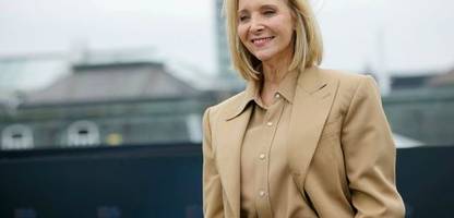 Lisa Kudrow: »Friends«-Star musste zehn Tage nach der Entbindung wieder zur Arbeit