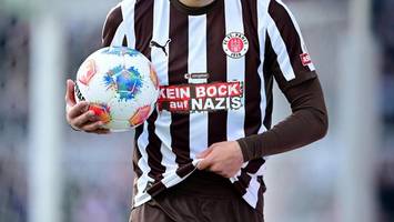 warum der fc st. pauli im sondertrikot gegen den fc bayern münchen aufläuft