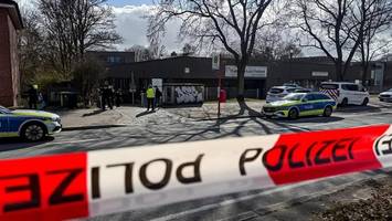Junge (13) vor Stadtteilschule Flottbek angegriffen – Messerstich traf sein Herz