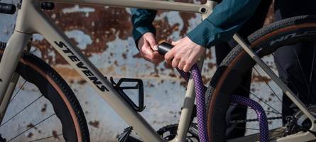 Es geht um mehrere tausend Euro: Polizei ermittelt nach zwei Fahrraddiebstählen