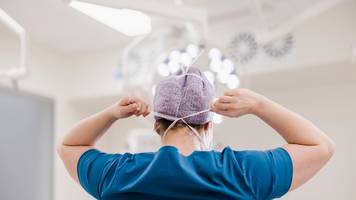 39 Stunden im Jahr: Pflegekräfte Matilda und Sarah wollen fürs Umziehen bezahlt werden