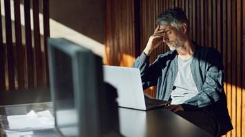 Lehrer (35) muss nach Hirn-OP frühzeitig wieder unterrichten – weil Krankengeld nicht reicht