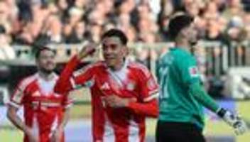 Fußball-Bundesliga: Eberl über Musialas Verletzung: Echt ein Einschlag